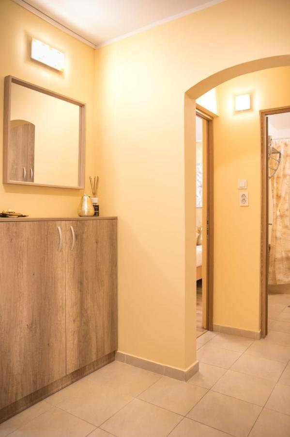 Golden Apartment Baneasa 布加勒斯特 外观 照片