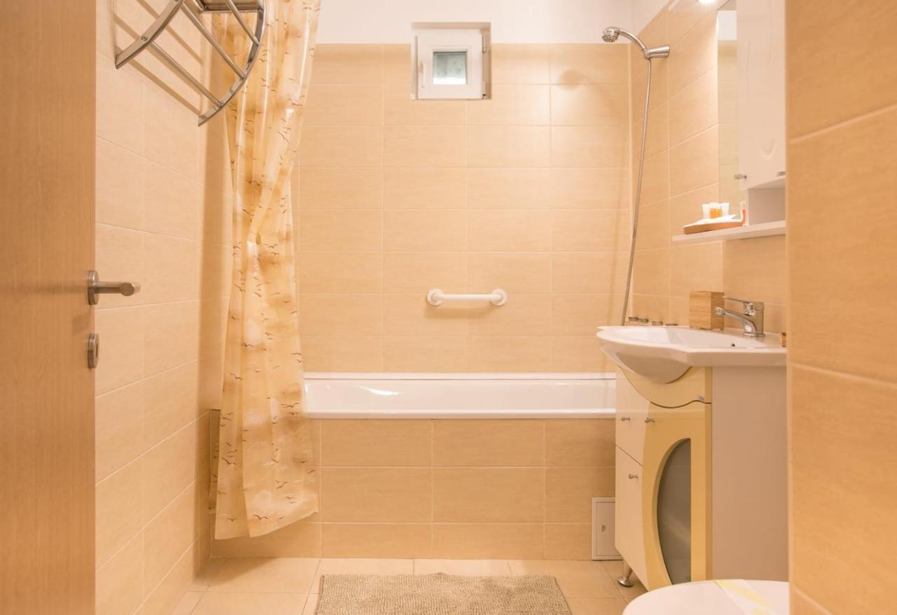 Golden Apartment Baneasa 布加勒斯特 外观 照片